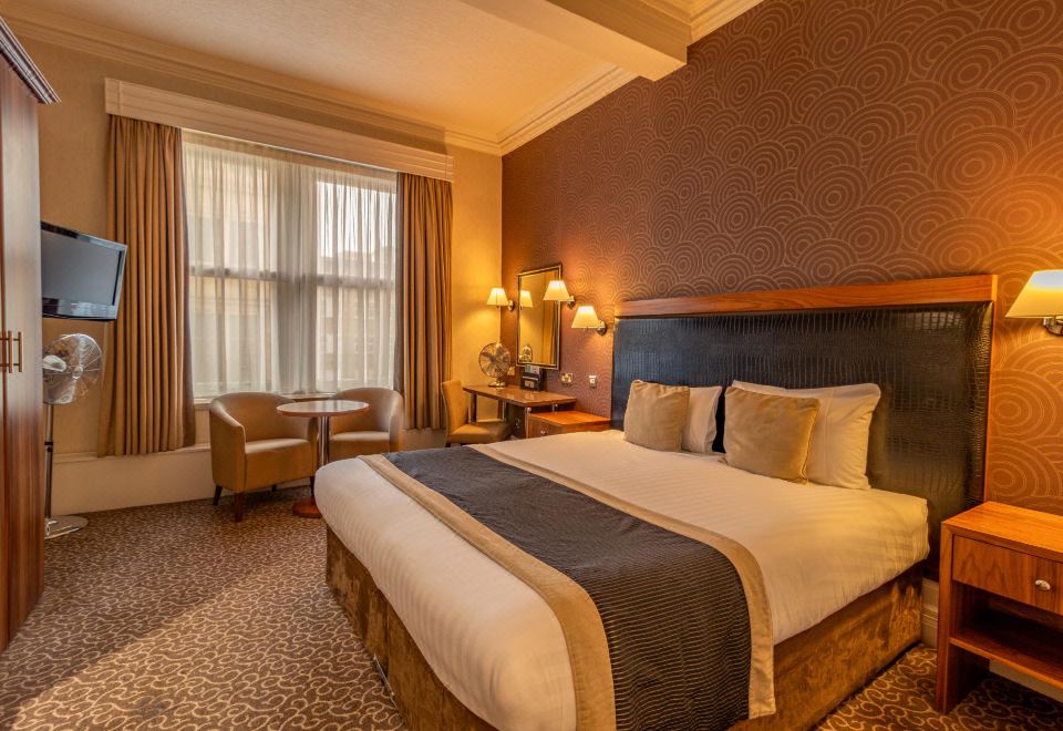 行政客房， 1 张双人床， 无烟房