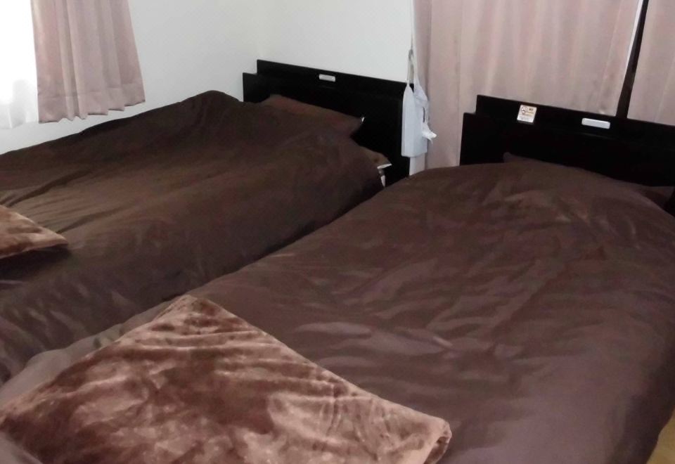 Japanese-western Room, Smoking/non-smoking Not Specified (Entire Building Rental For 1 To 5 People)