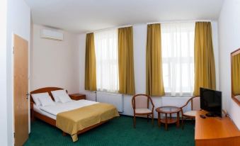 Broadway City Guesthouse - Housity