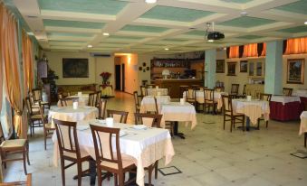 Albergo La Piana - Housity