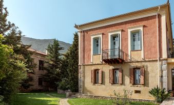 Archontiko Parnassus Dadi - Housity
