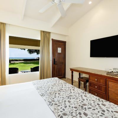 Sunset King Room with Ocean View Hotel Tamarindo Diria Beach Resort Promo Code