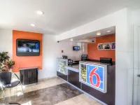 Motel 6 Redding, CA - South โรงแรมในเร็ดดิ้ง