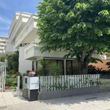 Hotel President - Vintage Hotel in Centro