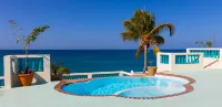 Villa María - Oceanfront - 8 guests - pet friendly - at Stella, Rincón