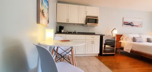 Oasis by the Bay Vacation Suites
