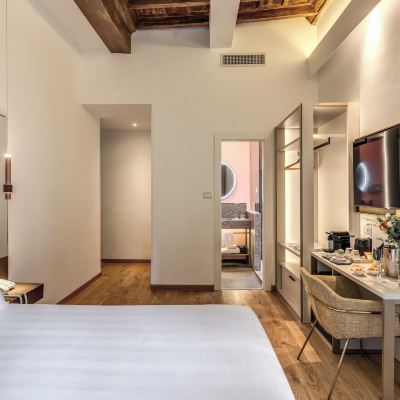 Deluxe Double Room Relais Trevi 95 Boutique Hotel Promo Code