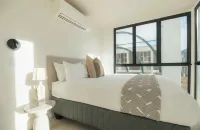 TEN on V - Fluent Serviced Apartments Các khách sạn ở 