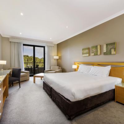 Deluxe King Room With Golf View And Balcony Mercure Kooindah Waters Central Coast Promo Code