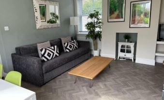 The Studio - Housity