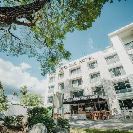 LeBlanc Hotel