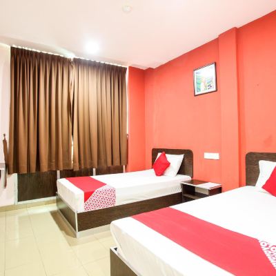 Kembar Mewah Kupon OYO 89539 Hotel Siswa