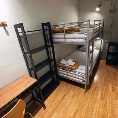 Classic Twin Room, Shared Bathroom (with Bunk Beds)