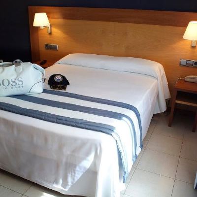 Basic Double Or Twin Room (No Balcony, 2 People) Hotel Els Pins Promo Code
