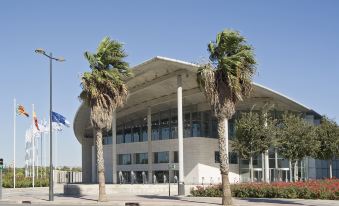 Ibis Budget Valencia Aeropuerto - Housity
