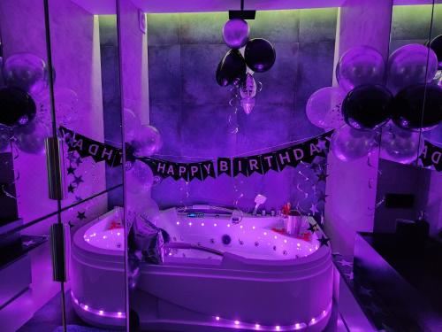 一室房（带水疗浴缸）