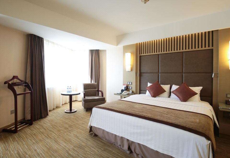 臻享·超大豪華大床間（舒闊空間,德國GROHE花灑）