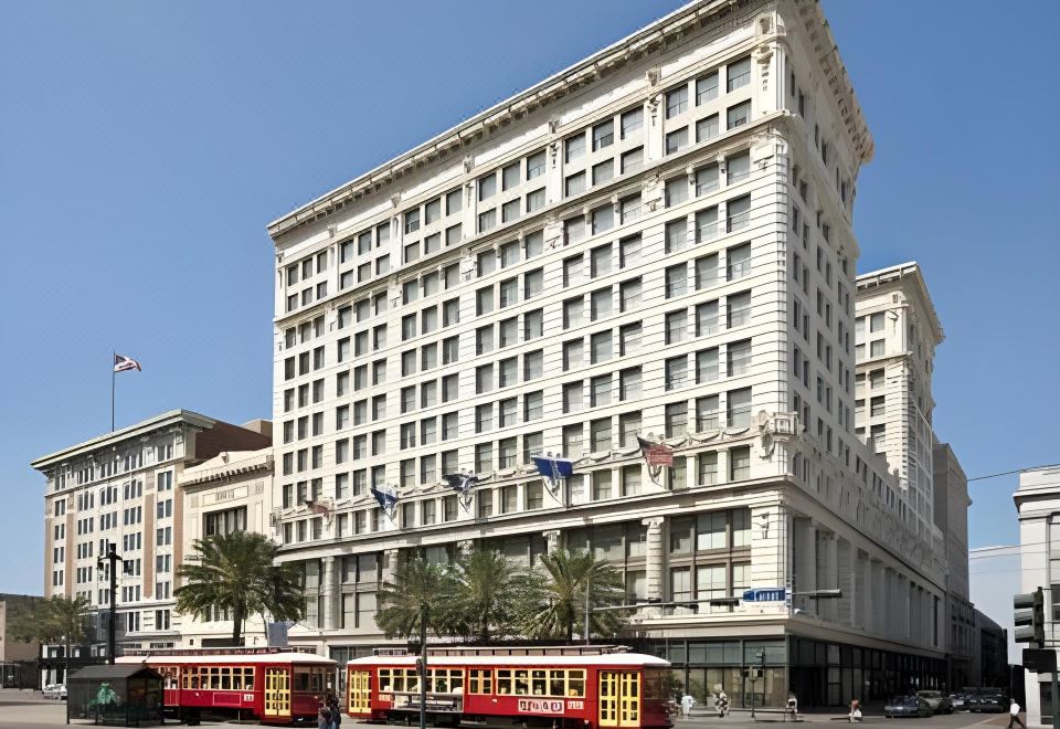 行政套房， 1 間臥室 （Mobility Accessible， Roll-in Shower）