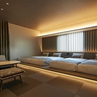 Main Building Standard No View Quad Room 26 To 30 Sq M FAV HOTEL ISE クーポン