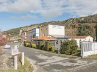 Brit Hotel Confort Foix Hôtels à : Foix