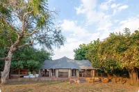 Mopani Safari Lodge Hôtels à : 