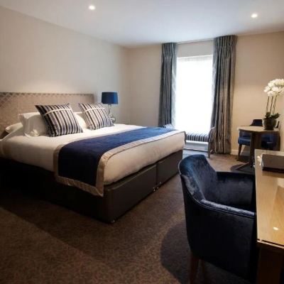Standard Double Room Sandford Springs Hotel Promo Code