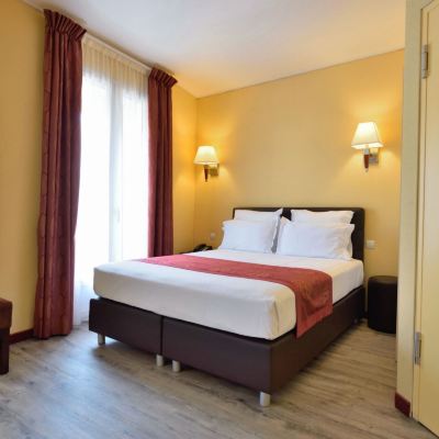Deluxe Double Room, Balcony (Monaco) Hotel Capitole Promo Code