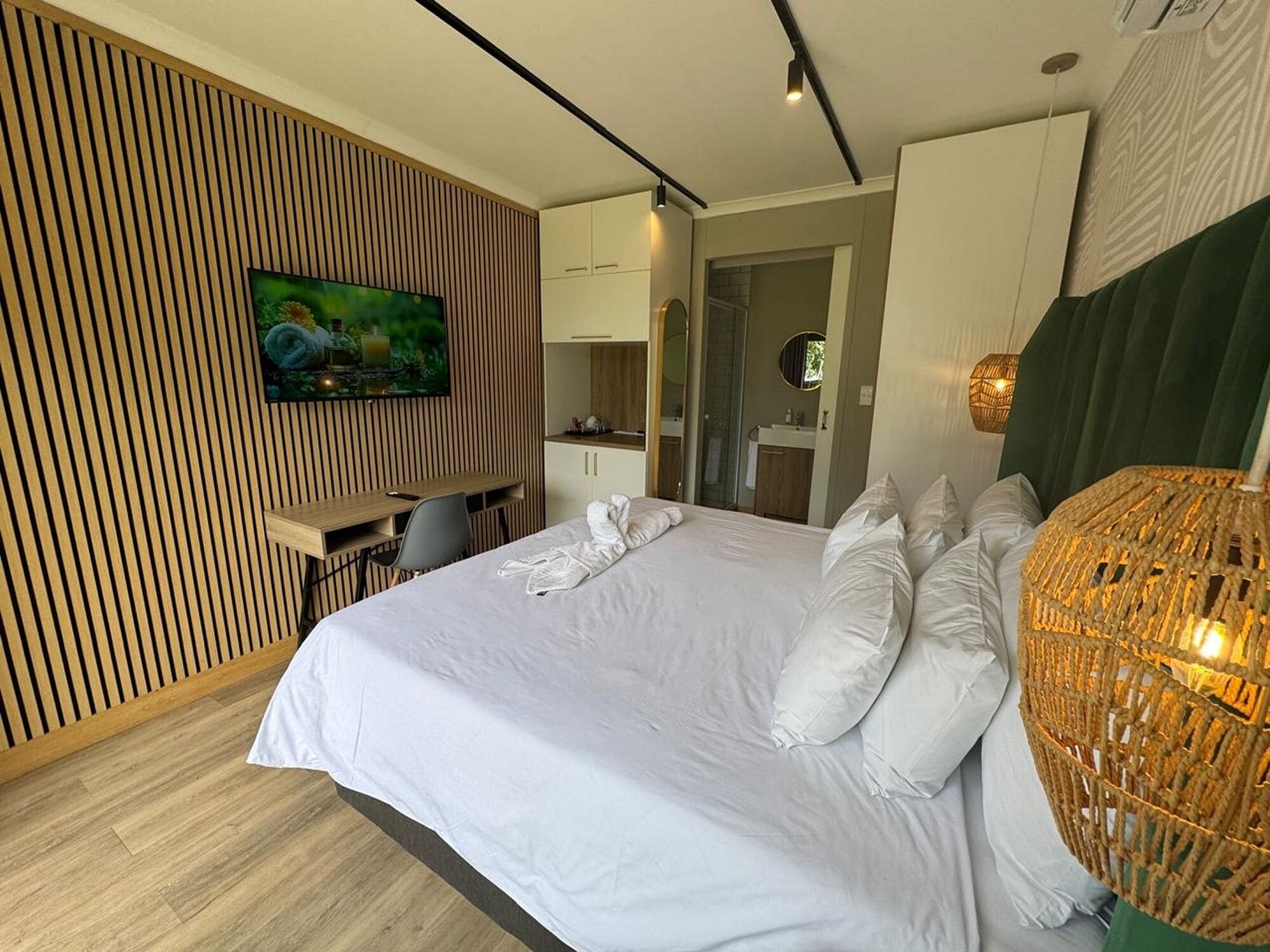 豪华双床房， 2 张单人床