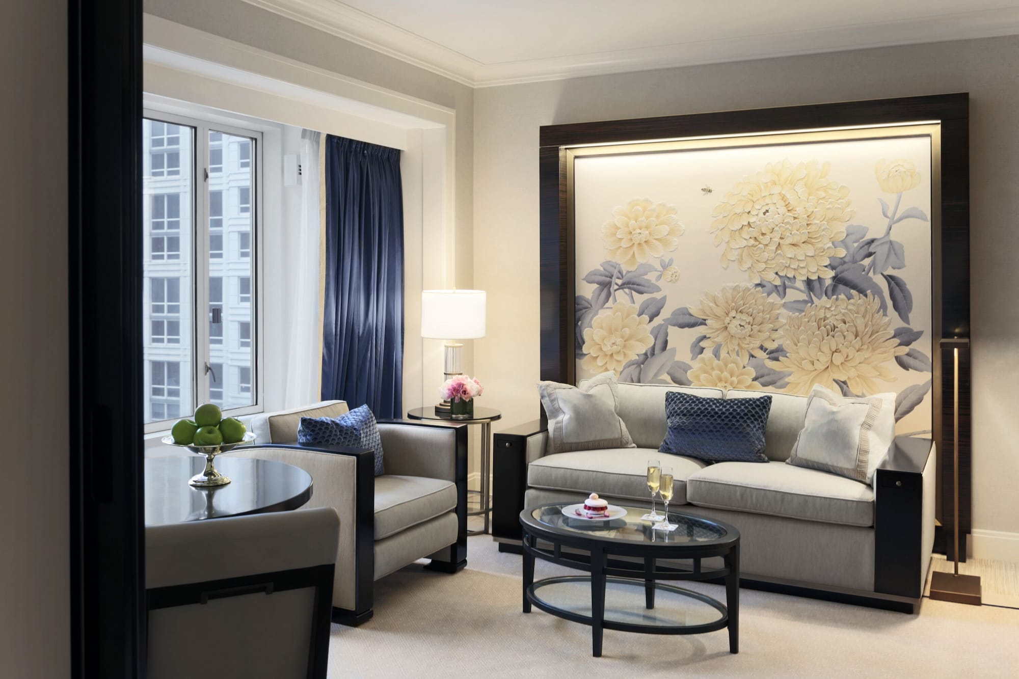 豪华特大床套房