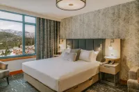 Summit Hotel at Big Sky Resort