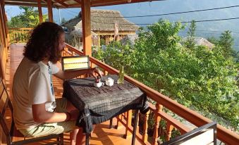 Lenh's Family House - Housity