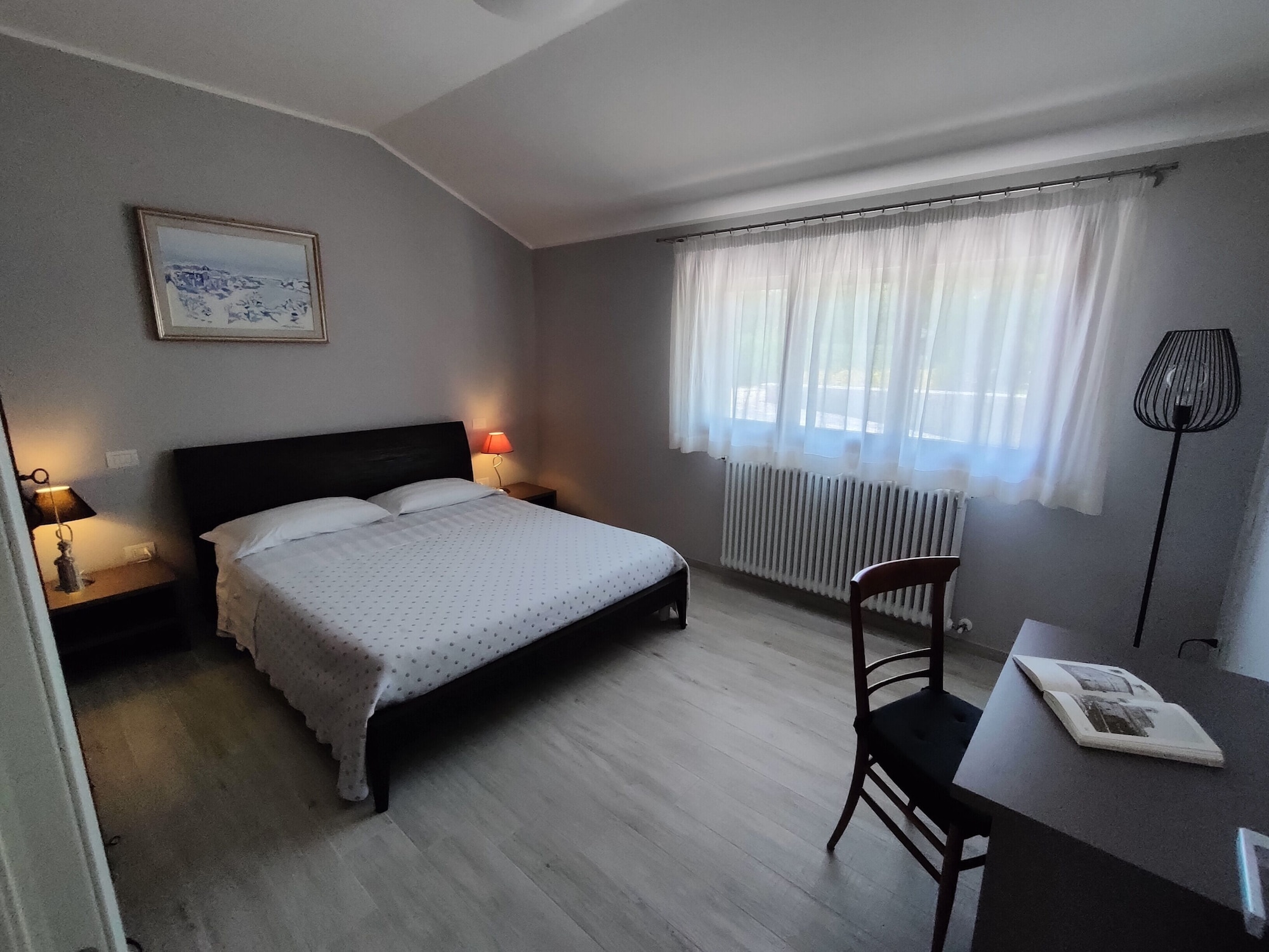 园景两卧室公寓