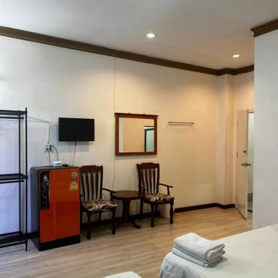 ห้องพักสำหรับสามท่านพร้อมระเบียง รหัสโปรโมชั่น แสนดีรูม