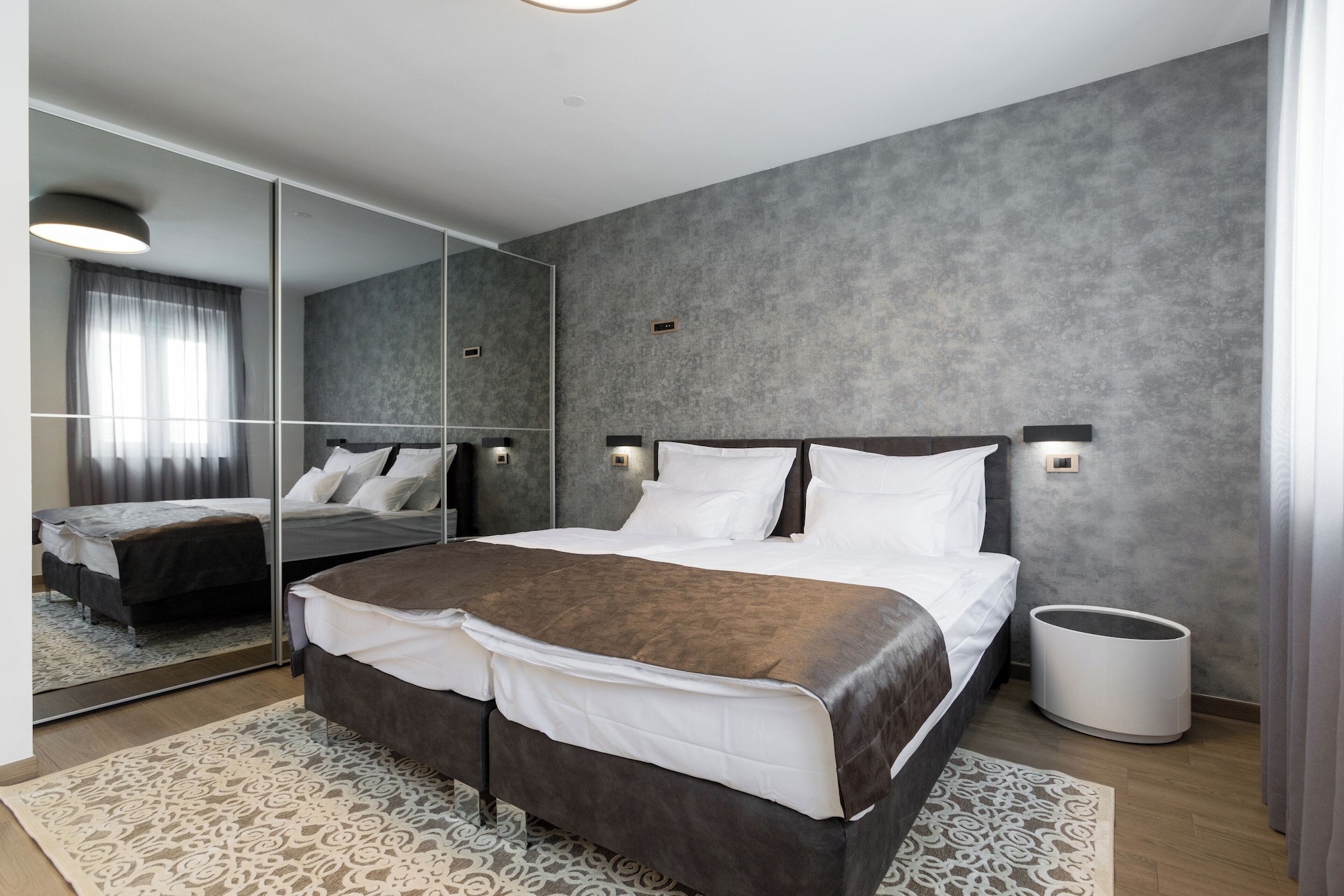 豪华双人或双床房