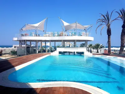 White Tower Mamaia Hotels in 