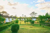 Andasibe Sifaka Lodge Hotels in 