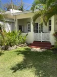 Ground Floor Apt with garden only 3 mins walk to Beach and Beach Club Hotels in 