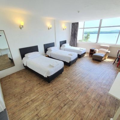 Triple Suite Kupon Riverine Garden Hotel