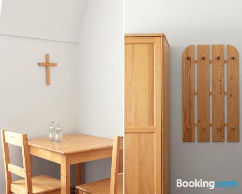 带共用浴室的双床房