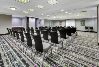 La Quinta Inn & Suites by Wyndham Dallas - Addison Galleria
