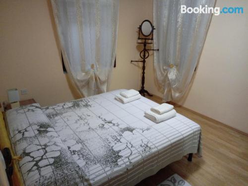 复式两卧室公寓 - 带露台和海景