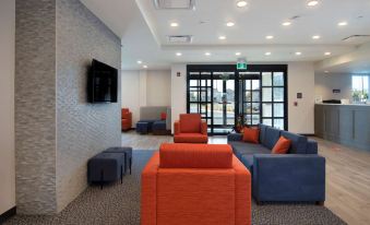 Comfort Inn & Suites - Housity