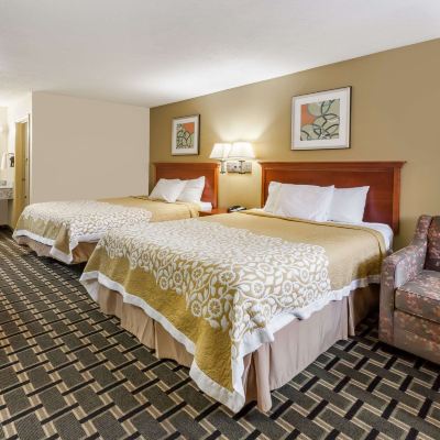 2 Queen Beds Room, Non-Smoking Days Inn by Wyndham Kent - Akron Promo Code
