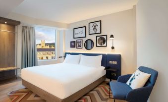 Hampton By Hilton Bath City - Housity