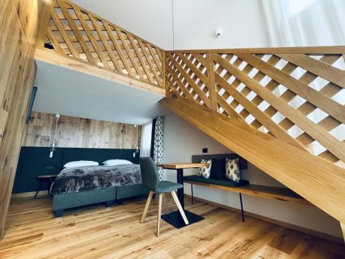 套房（带阳台）