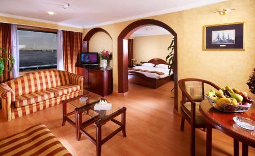 Nile Carnival Cruise 4nt Lxr Thursday 3nt Asw MondaySuite Without Sightseeing