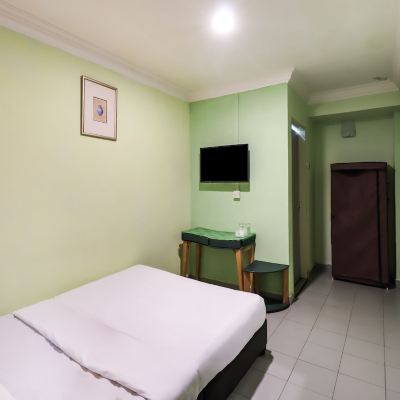 Bilik Queen Standard Kupon OYO 89584 Hotel Sahara Kuala Kubu Bharu