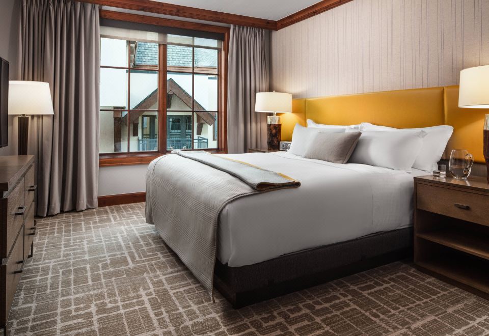 两卧室公寓，阳台，壁炉，按摩浴缸