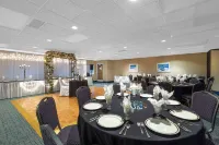 Baymont by Wyndham des Moines Airport