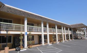 Caravelle Inn Extended Stay